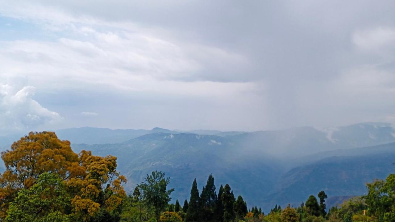 Aakeet Lyang Homestay Kurseong Exterior foto