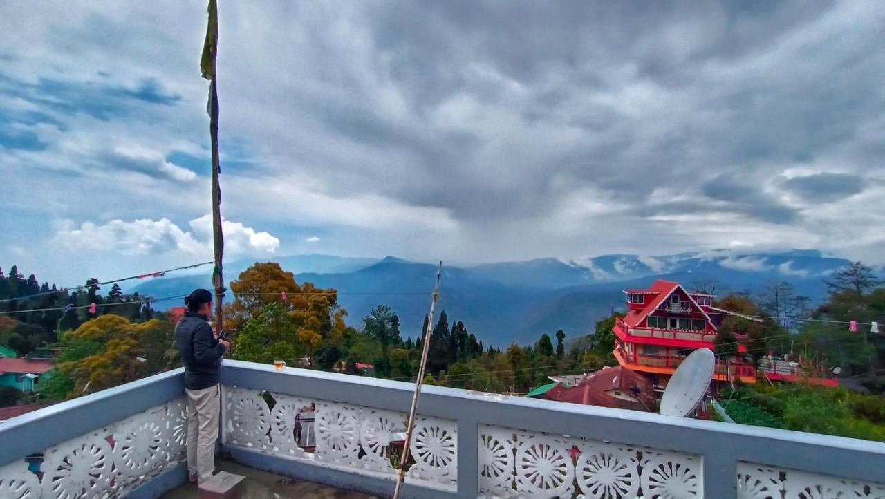 Aakeet Lyang Homestay Kurseong Exterior foto